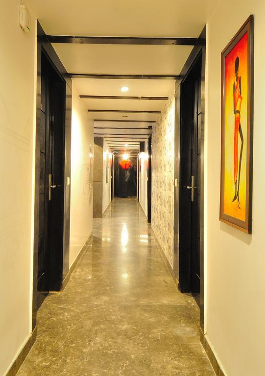 Hotel Elegance New Delhi Extérieur photo