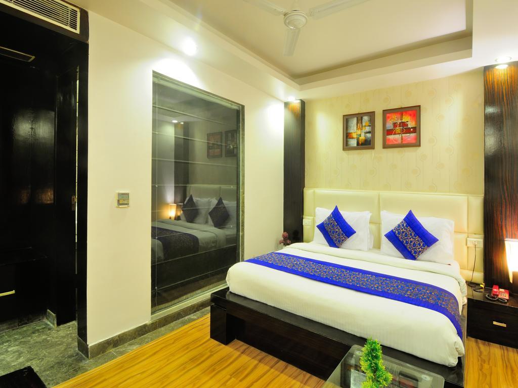 Hotel Elegance New Delhi Extérieur photo