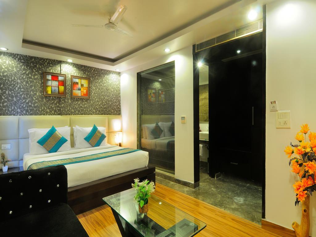Hotel Elegance New Delhi Extérieur photo