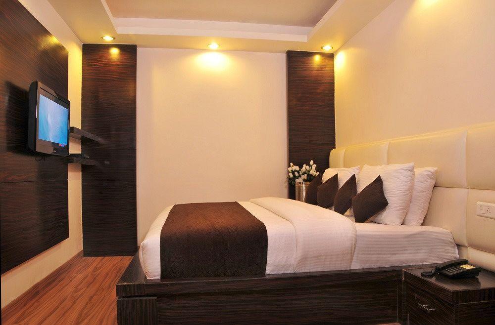 Hotel Elegance New Delhi Extérieur photo
