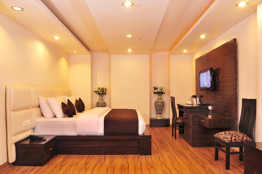 Hotel Elegance New Delhi Extérieur photo