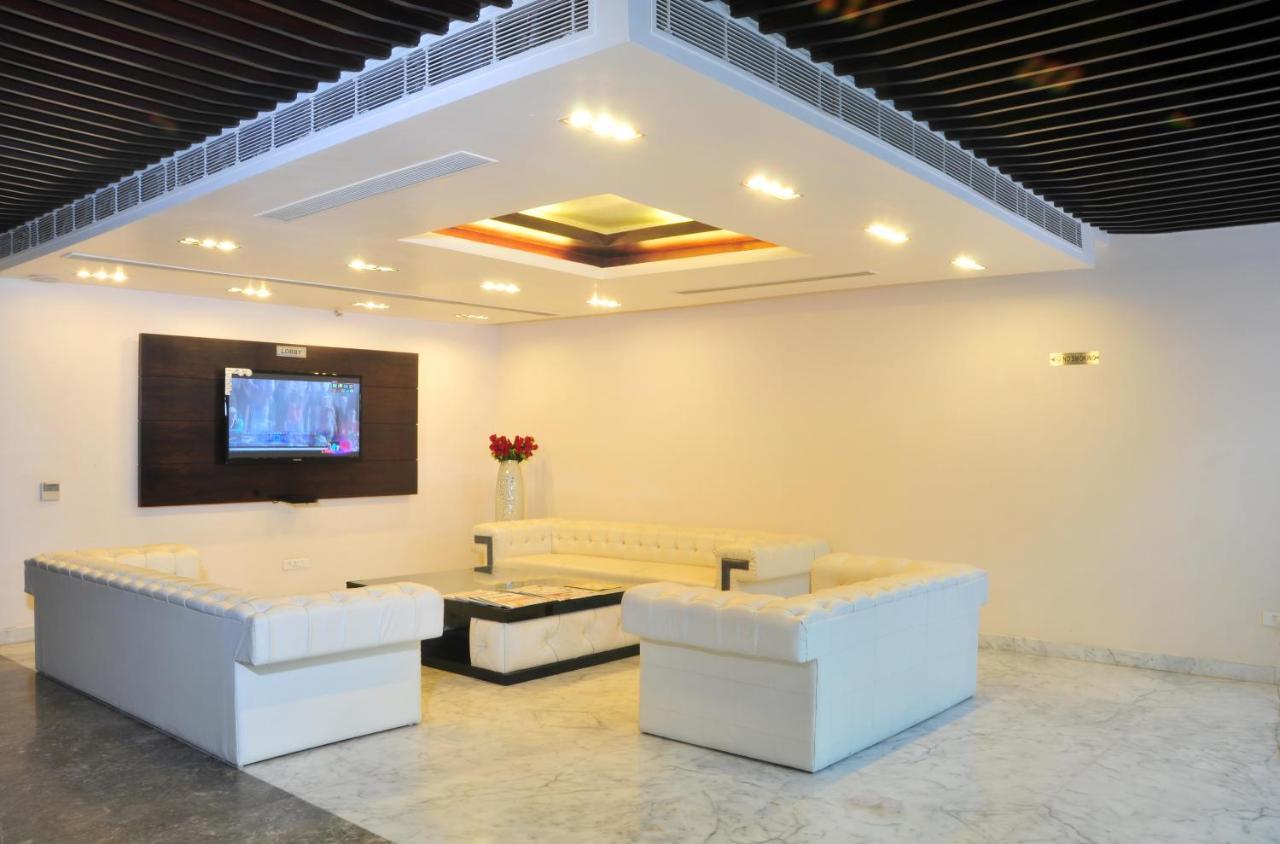 Hotel Elegance New Delhi Extérieur photo